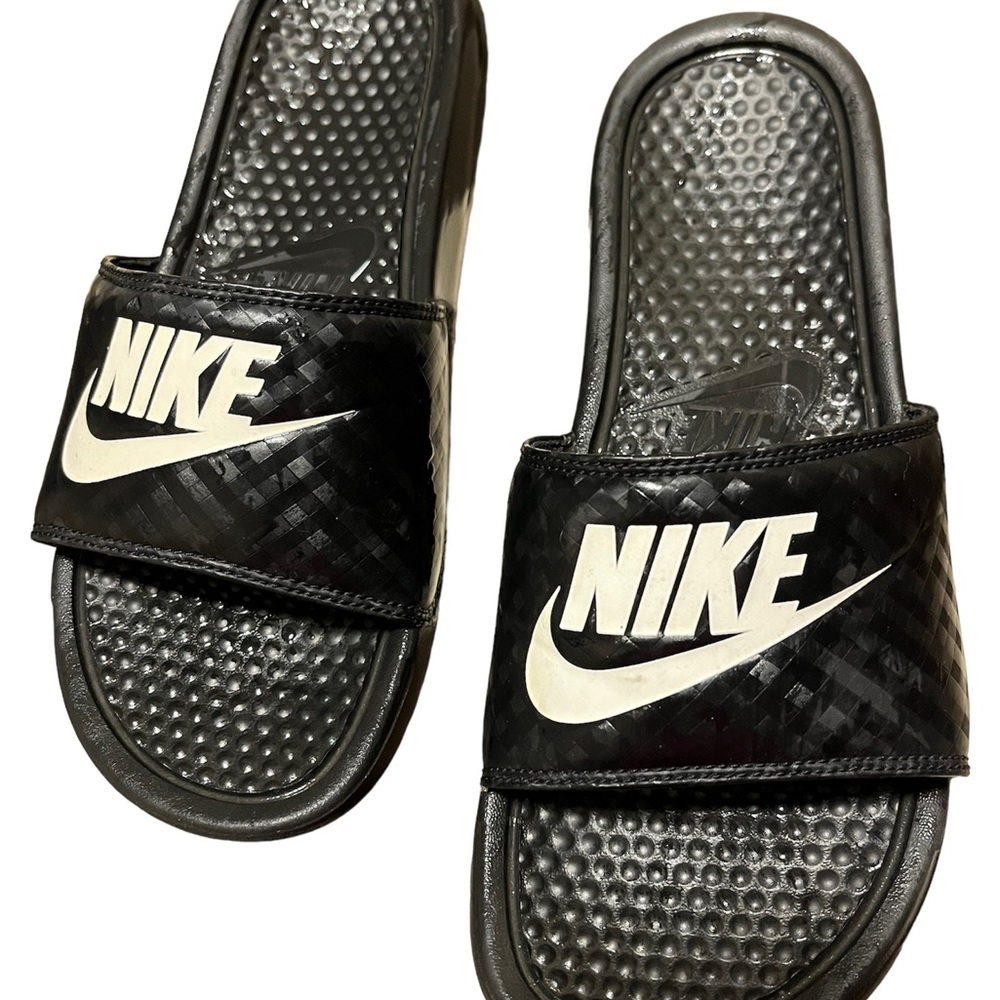Men’s Size 10 Nike Slides